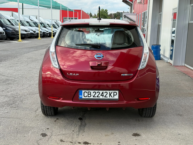 Nissan Leaf Zero Emission - автомобили, коли, обяви за нови и употребявани 3