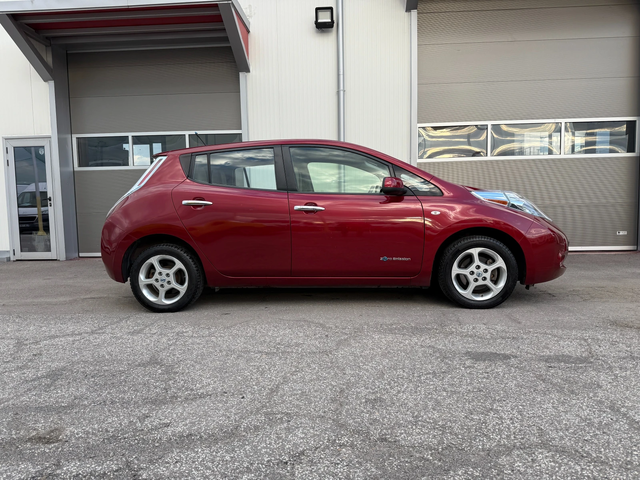Nissan Leaf Zero Emission - автомобили, коли, обяви за нови и употребявани 5