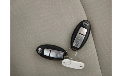 Nissan Leaf 100%ЕЛЕКТРИЧЕСКИ - автомобили, коли, обяви за нови и употребявани 15