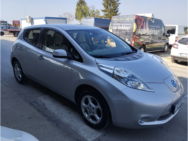 Nissan Leaf 100%ЕЛЕКТРИЧЕСКИ - автомобили, коли, обяви за нови и употребявани 1