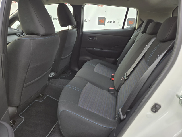 Nissan Leaf 40KW= 10.000km!!!= НЕРАЗЛИЧИМ ОТ НОВ!= DISTRONIC - автомобили, коли, обяви за нови и употребявани 8