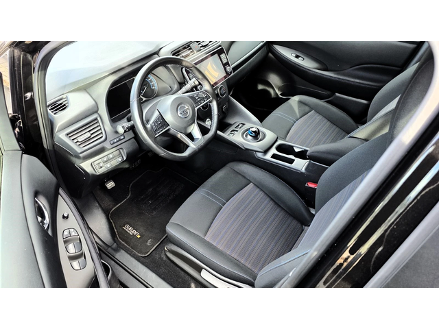 Nissan Leaf Full electric/40kWh/Anniversary/19000км - автомобили, коли, обяви за нови и употребявани 6