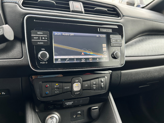 Nissan Leaf 40kwh N-Connecta - автомобили, коли, обяви за нови и употребявани 4