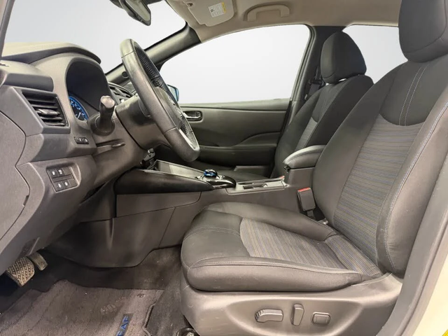 Nissan Leaf SV Plus FWD АвтоКредит  (ЦЕНА ДО БГ) - автомобили, коли, обяви за нови и употребявани 4