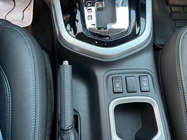 Nissan Navara Гаранционен - автомобили, коли, обяви за нови и употребявани 15