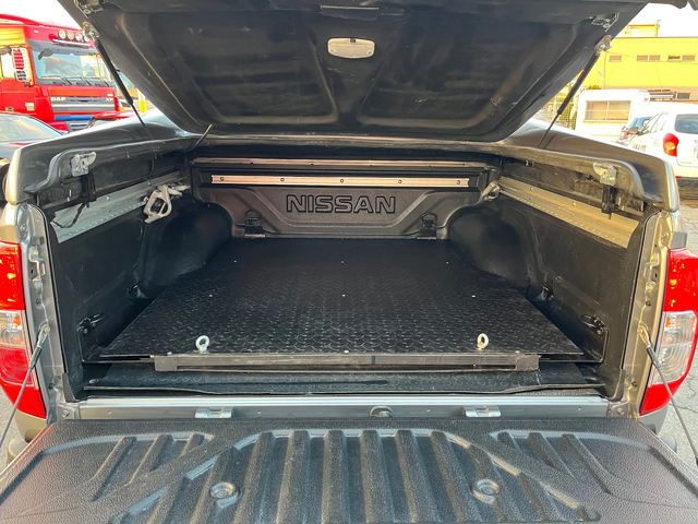 Nissan Navara Гаранционен - автомобили, коли, обяви за нови и употребявани 16