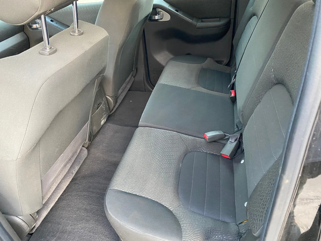 Nissan Navara 2.5 dci 190kc. - автомобили, коли, обяви за нови и употребявани 10