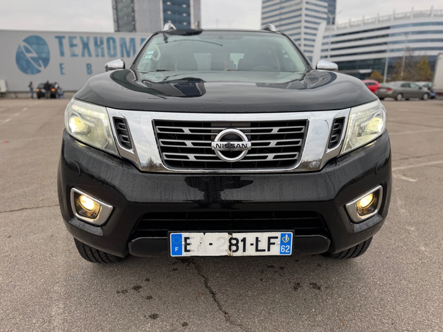 Nissan Navara NP300-AUTO-NAVI-360 -с ДДС - автомобили, коли, обяви за нови и употребявани 2