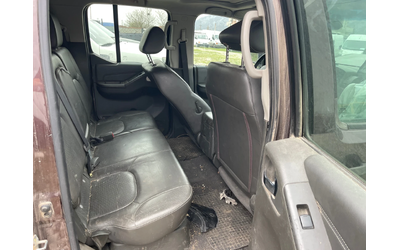 Nissan Navara 3.0DCi V6 на части - автомобили, коли, обяви за нови и употребявани 6