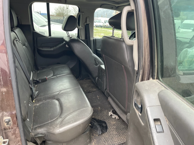 Nissan Navara 3.0DCi V6 на части - автомобили, коли, обяви за нови и употребявани 6