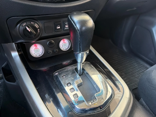 Nissan Navara БАРТЕР* FACE* 190кс* 4х4 - автомобили, коли, обяви за нови и употребявани 11