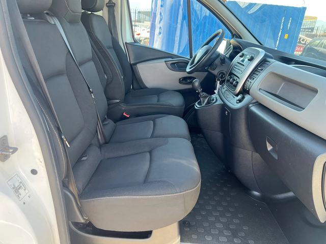 Nissan NV300 1.6 DCI - автомобили, коли, обяви за нови и употребявани 12