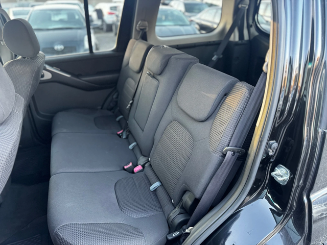 Nissan Pathfinder 2.5D Automatic 4x4 - автомобили, коли, обяви за нови и употребявани 11