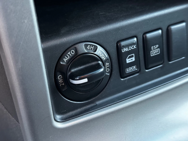 Nissan Pathfinder 2.5D Automatic 4x4 - автомобили, коли, обяви за нови и употребявани 14