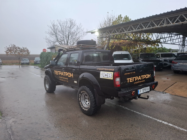 Nissan Pickup 2.5D 4x4 - автомобили, коли, обяви за нови и употребявани 3