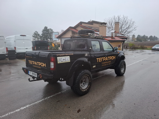 Nissan Pickup 2.5D 4x4 - автомобили, коли, обяви за нови и употребявани 4