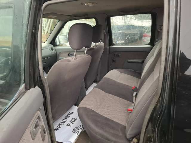 Nissan Pickup 2.5D 4x4 - автомобили, коли, обяви за нови и употребявани 6