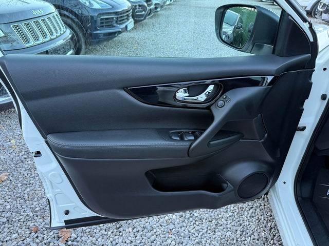 Nissan Qashqai 1.2DIG-T/TEKNA+ /FULL/115hp/2WD - автомобили, коли, обяви за нови и употребявани 20