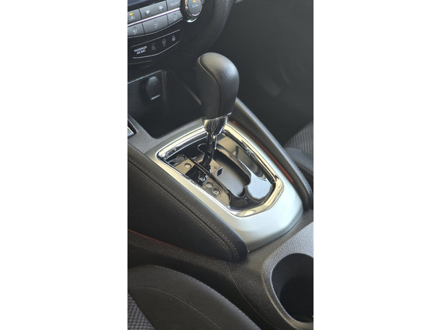 Nissan Qashqai 1.2i *Panorama* - автомобили, коли, обяви за нови и употребявани 11