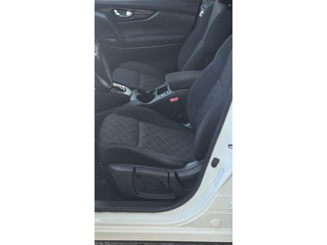 Nissan Qashqai 1.2i *Panorama* - автомобили, коли, обяви за нови и употребявани 15