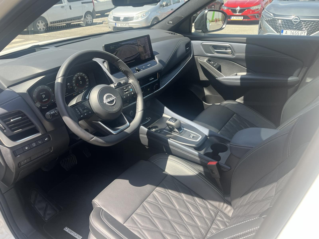 NISSAN Qashqai 1.3 DDT Tekna Plus A/T 4x2 - автомобили, коли, обяви за нови и употребявани 3