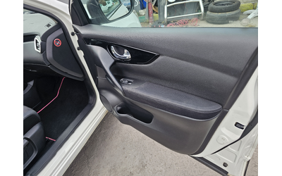 Nissan Qashqai 1.5 - автомобили, коли, обяви за нови и употребявани 10