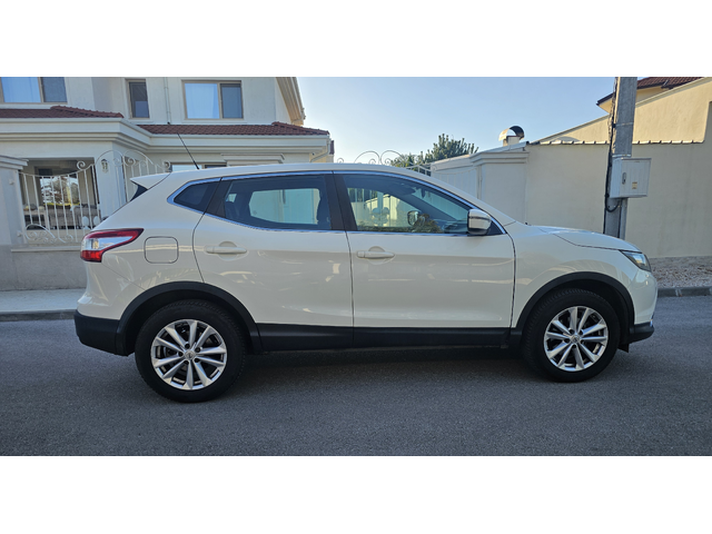 Nissan Qashqai 1.5 - автомобили, коли, обяви за нови и употребявани 2