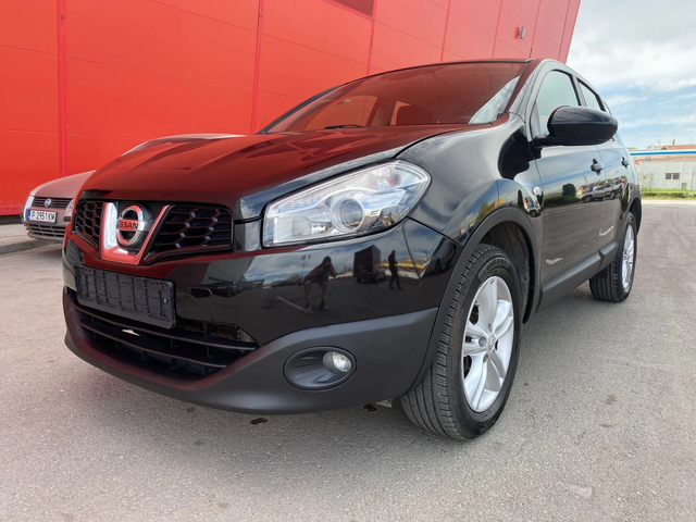 Nissan Qashqai 2.0 DCI-150 к.с. 4х4 - автомобили, коли, обяви за нови и употребявани 0