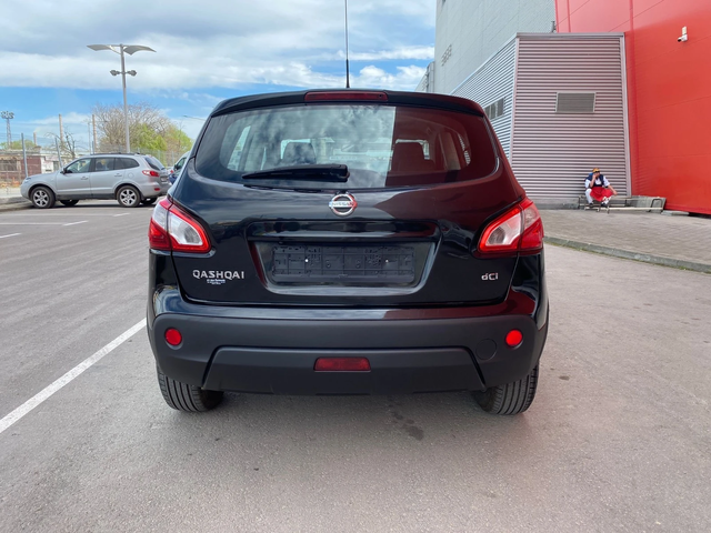 Nissan Qashqai 2.0 DCI-150 к.с. 4х4 - автомобили, коли, обяви за нови и употребявани 5