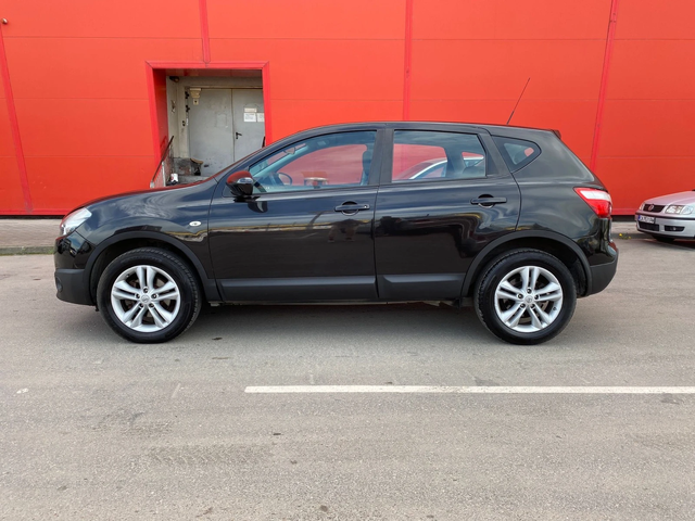 Nissan Qashqai 2.0 DCI-150 к.с. 4х4 - автомобили, коли, обяви за нови и употребявани 7