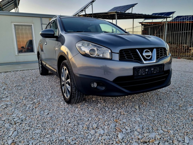 Nissan Qashqai + 2 Panorama, Navi 7mesten - автомобили, коли, обяви за нови и употребявани 3
