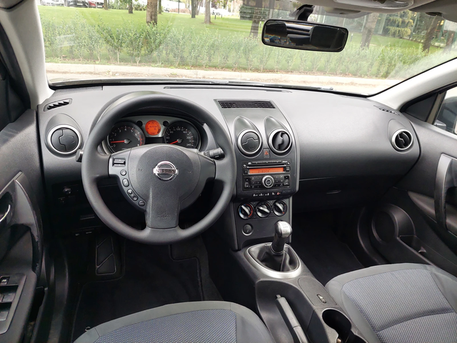 Nissan Qashqai 1, 6i 117ps - автомобили, коли, обяви за нови и употребявани 5