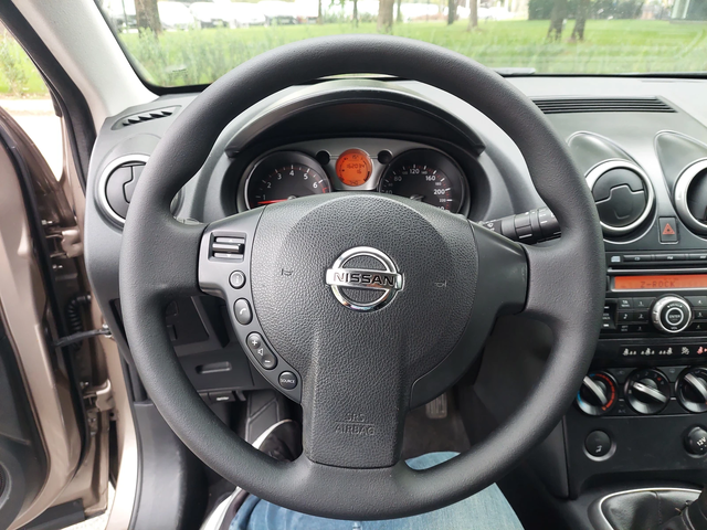Nissan Qashqai 1, 6i 117ps - автомобили, коли, обяви за нови и употребявани 8
