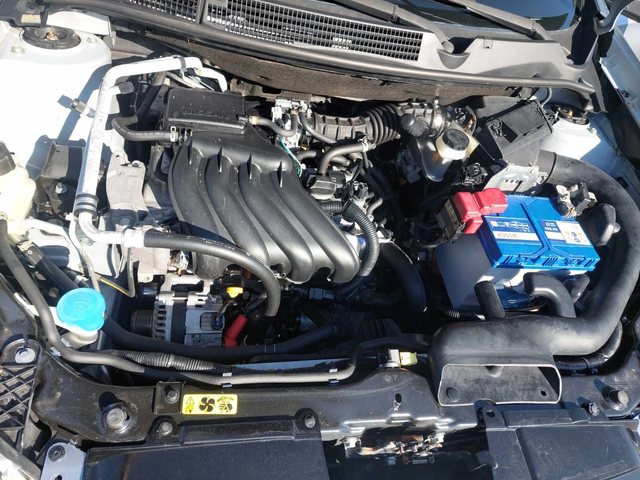 Nissan Qashqai 1, 6i 117ps FACELIFT - автомобили, коли, обяви за нови и употребявани 12