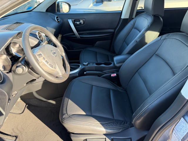 Nissan Qashqai 2.0 D 4Х4  6+ 1 места - автомобили, коли, обяви за нови и употребявани 8
