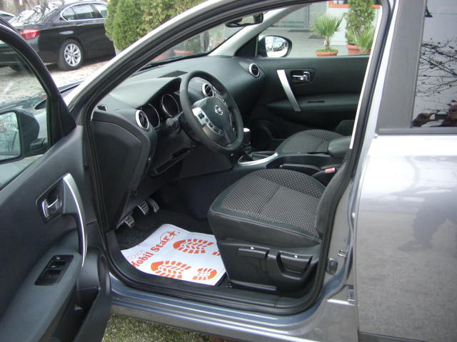 Nissan Qashqai 1.5dci NAVI KAMERA PANORAMA 6ck. - автомобили, коли, обяви за нови и употребявани 8