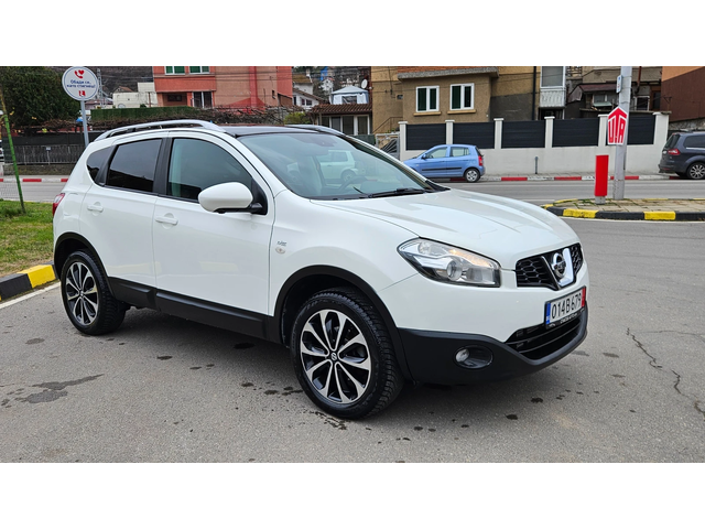 Nissan Qashqai 1.6 Dci 4x4/Panorama/Navig/Klimatron/Top sustoqnie - автомобили, коли, обяви за нови и употребявани 6