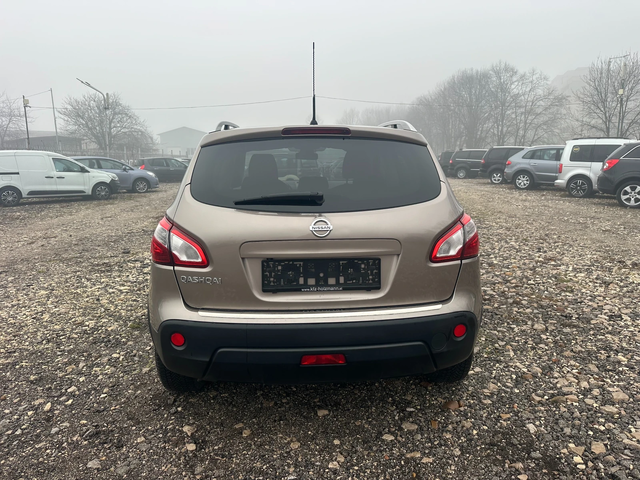Nissan Qashqai 2.0I AUTOMAT NAVI PANO - автомобили, коли, обяви за нови и употребявани 3