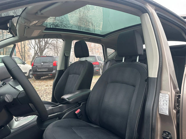 Nissan Qashqai 2.0I AUTOMAT NAVI PANO - автомобили, коли, обяви за нови и употребявани 8