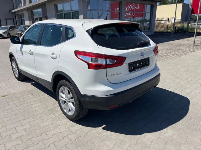 Nissan Qashqai 1.2 i 115k.c - автомобили, коли, обяви за нови и употребявани 4