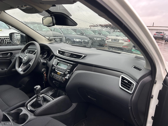 Nissan Qashqai 1.2i EURO 6 - автомобили, коли, обяви за нови и употребявани 9