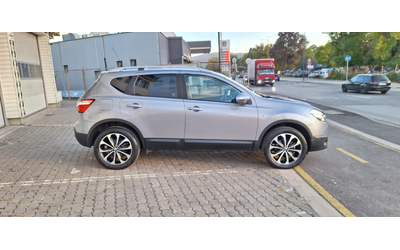 Nissan Qashqai 2.0 Automat Panorama 4x4 Navi Kamera - автомобили, коли, обяви за нови и употребявани 8