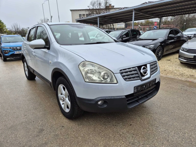 Nissan Qashqai 1.5dci 106к.с Acenta 6 скорости - автомобили, коли, обяви за нови и употребявани 1