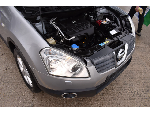 Nissan Qashqai 2.0i* 4x4* AUTOMAT* Сервизна книжка - автомобили, коли, обяви за нови и употребявани 15