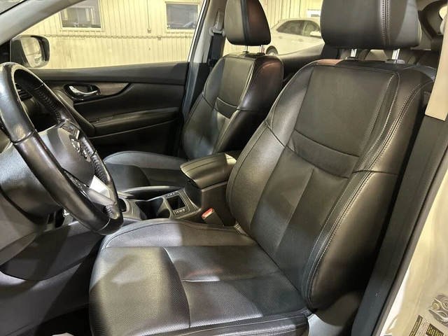 Nissan Qashqai SL AWD* АвтоКредит* (Цена до БГ) - автомобили, коли, обяви за нови и употребявани 9