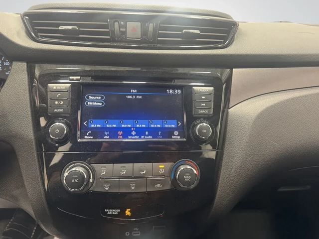 Nissan Qashqai S AWD Авто Кредит (ЦЕНА ДО БГ) - автомобили, коли, обяви за нови и употребявани 6