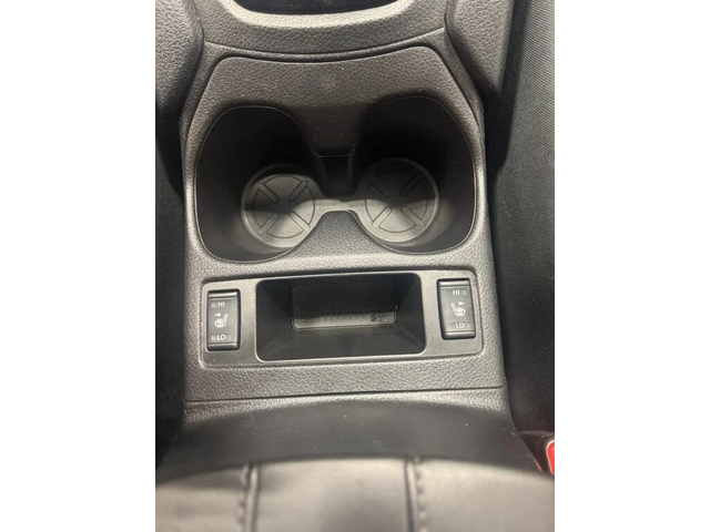 Nissan Qashqai S AWD Авто Кредит (ЦЕНА ДО БГ) - автомобили, коли, обяви за нови и употребявани 9