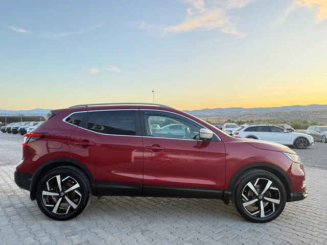 Nissan Qashqai 1.6 dci 130 ks TEKNA + - автомобили, коли, обяви за нови и употребявани 3