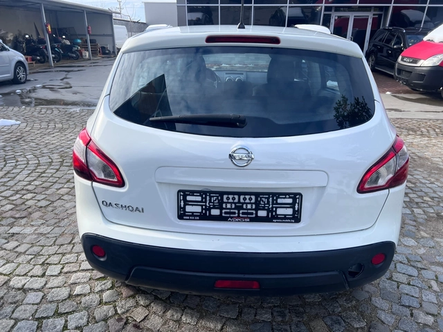 Nissan Qashqai 1.6 i Facelift - автомобили, коли, обяви за нови и употребявани 5