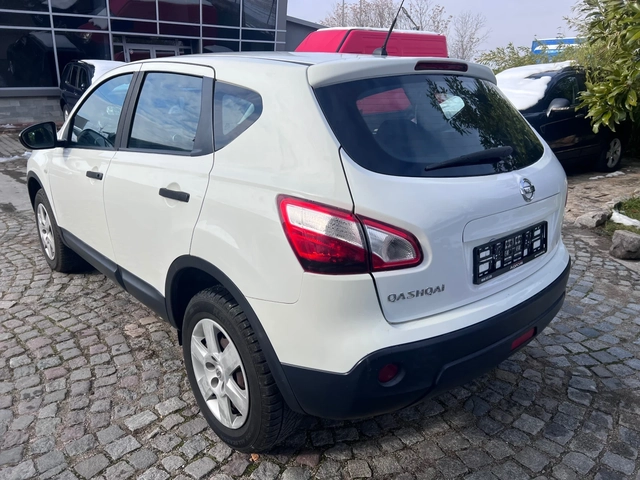 Nissan Qashqai 1.6 i Facelift - автомобили, коли, обяви за нови и употребявани 6